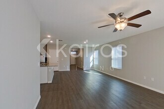 32134 Katelin Cir in Leesburg, FL - Foto de edificio - Building Photo