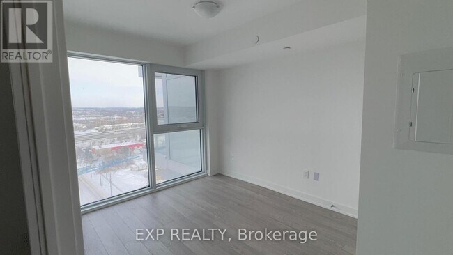 1010 Sandy Beach Rd in Pickering, ON - Building Photo - Building Photo