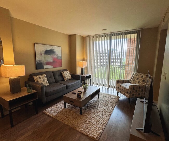 property at 1200 S Fern St