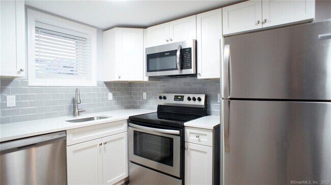 83 Main St in Norwalk, CT - Building Photo - Building Photo