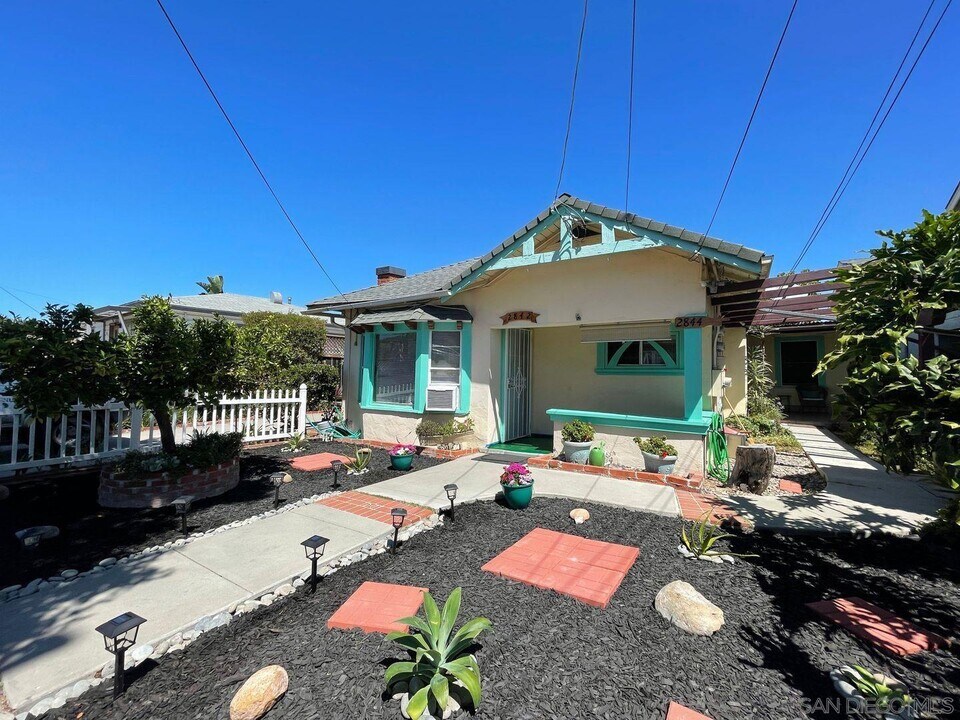 2842 Copley Ave in San Diego, CA - Building Photo