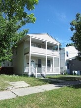 203 Cherry St in Syracuse, NY - Foto de edificio - Building Photo