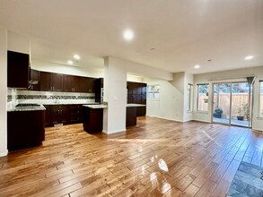 17449 NE 122nd St in Redmond, WA - Building Photo - Building Photo