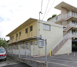 Nu'uanu Place in Honolulu, HI - Foto de edificio - Building Photo