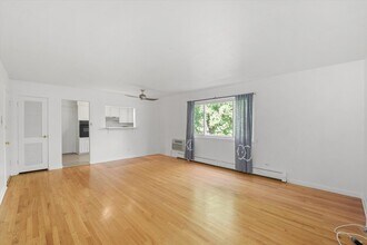 200 South Blvd-Unit -1B in Evanston, IL - Building Photo - Building Photo