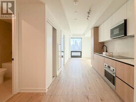 35 Parliament St in Toronto, ON - Building Photo