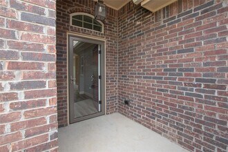 12037 Ashford Dr in Yukon, OK - Building Photo - Building Photo