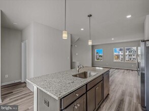 1230 Cedar Vly Rd in Ranson, WV - Building Photo - Building Photo