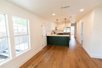 1122 Newport Ave in Dallas, TX - Building Photo - Building Photo