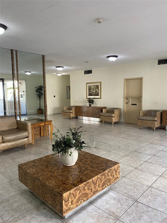 16751 NE 9th Ave in Miami, FL - Building Photo - Building Photo