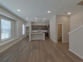 1105 Fallgate Dr in Saginaw, TX - Building Photo - Building Photo