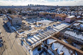 Streetsville Centre in Mississauga, ON - Building Photo - Building Photo