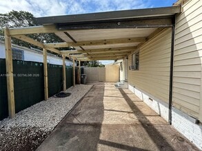 11942 N Branch Rd in Boca Raton, FL - Building Photo - Building Photo