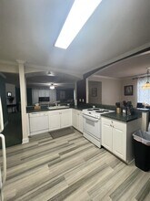 7812 Swails St in Indianapolis, IN - Building Photo - Building Photo