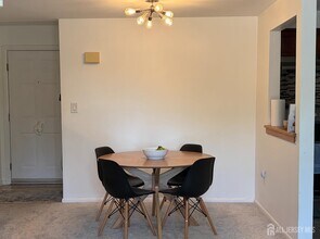 5104 Ravens Crest Dr in Plainsboro, NJ - Building Photo - Building Photo