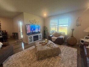 5509 Silverbell Dr in Milton, FL - Building Photo - Building Photo