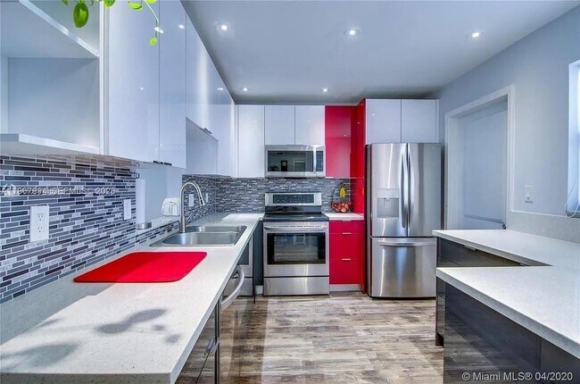 property at 219 NE 14th Ave