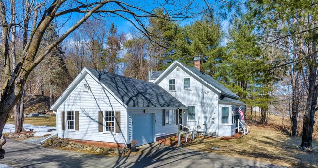 271 Summer St in Bristol, NH - Building Photo - Building Photo