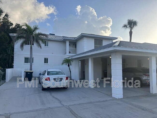 property at 1434 W Marion Ave