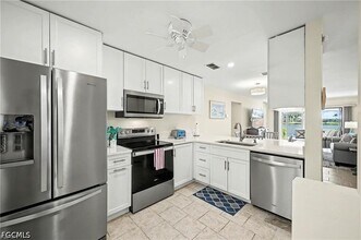 11170 Caravel Cir in Ft. Myers, FL - Building Photo - Building Photo
