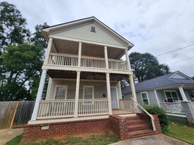 899 Booker Washington Dr NW in Atlanta, GA - Building Photo