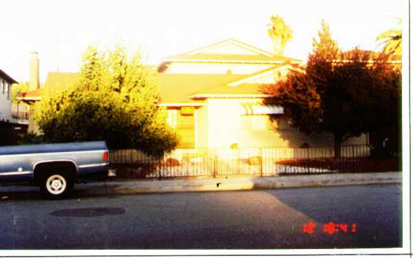 131 Warren Drive in Santa Clara, CA - Foto de edificio - Building Photo