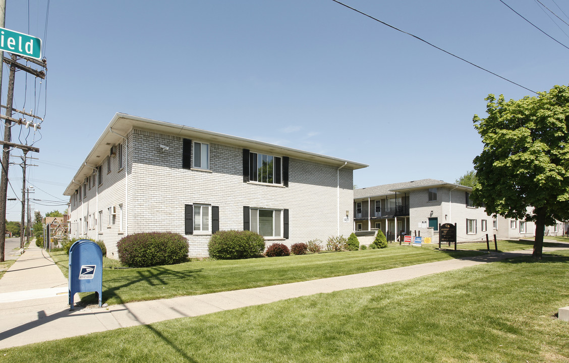 Greenfield Square Apartments in Detroit, MI - Building Photo