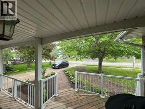 370 Greenbrook Dr in Kitchener, ON - Building Photo - Building Photo