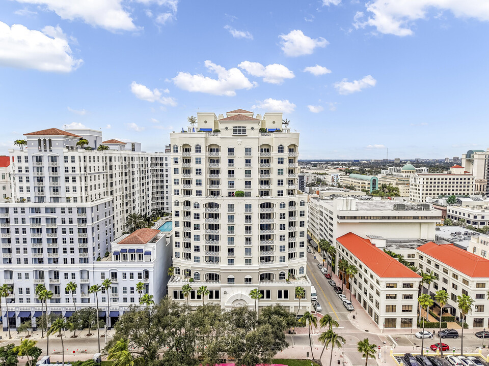 201 S Narcissus Ave in West Palm Beach, FL - Foto de edificio