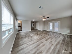 15809 Fairfield Dr in Matthews, NC - Building Photo - Building Photo