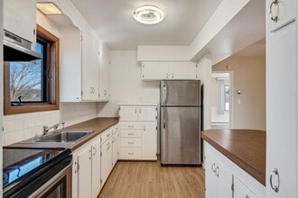 526 8th Ave S in Onalaska, WI - Building Photo - Building Photo