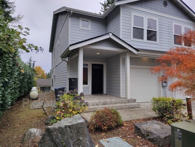 10715 NE Rhody Wy in Kingston, WA - Building Photo - Building Photo