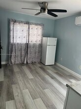 14155 SW 163rd Terrace in Miami, FL - Building Photo - Building Photo