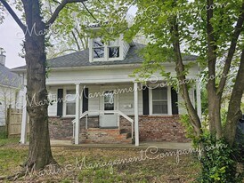 1108 E 10th St in Sedalia, MO - Building Photo