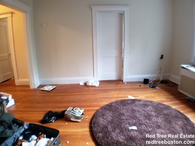 9 Egremont Rd, Unit 12 in Boston, MA - Building Photo - Building Photo