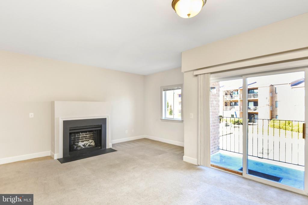 10604 Provincial Dr in Manassas, VA - Building Photo