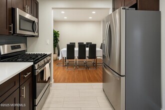 47 Hilltop Rd in West Long Branch, NJ - Building Photo - Building Photo