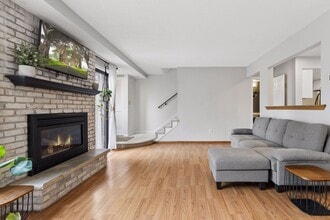 3620 Independence Ave S, Unit 52 in St. Louis Park, MN - Foto de edificio - Building Photo