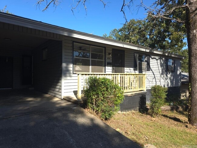 408 Lindenhurst Dr in North Little Rock, AR - Building Photo - Building Photo