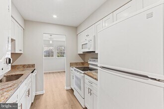 8607 Falls Run Rd in Ellicott City, MD - Building Photo - Building Photo