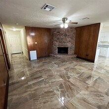 2811 Wood River Rd in Spring, TX - Building Photo - Building Photo