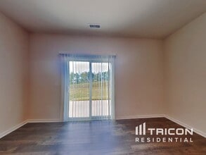 160 Global Ave in Fuquay Varina, NC - Building Photo - Building Photo