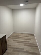 12305-12119 119 Ave NW in Edmonton, AB - Building Photo - Building Photo