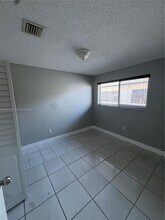 2470 NW 82nd St in Miami, FL - Building Photo - Building Photo