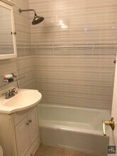 395 Westchester Ave-Unit -5L in Port Chester, NY - Foto de edificio - Building Photo