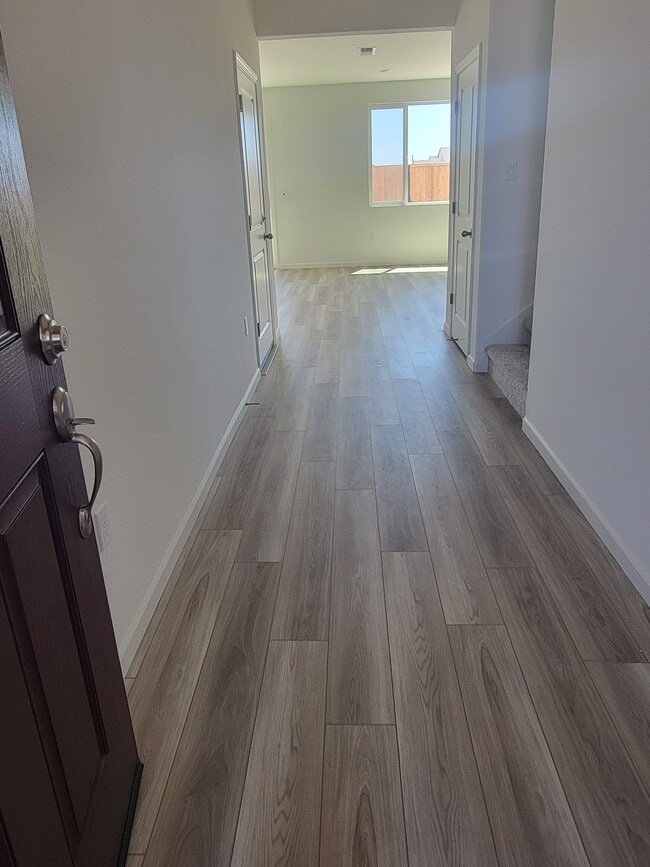 2452 Calabria St in Manteca, CA - Building Photo - Building Photo