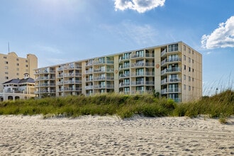 Crescent Sands at Windy Hill in North Myrtle Beach, SC - Building Photo - Building Photo