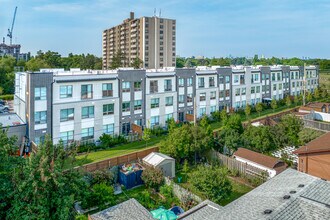 710 The West Mall in Toronto, ON - Building Photo - Building Photo