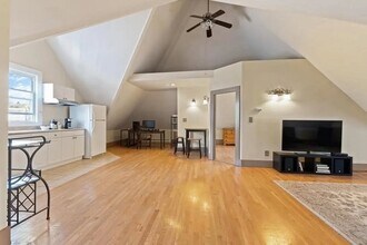 42 Greenleaf St in Malden, MA - Building Photo - Building Photo