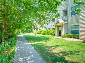 Andover Park in Kansas City, MO - Foto de edificio - Building Photo